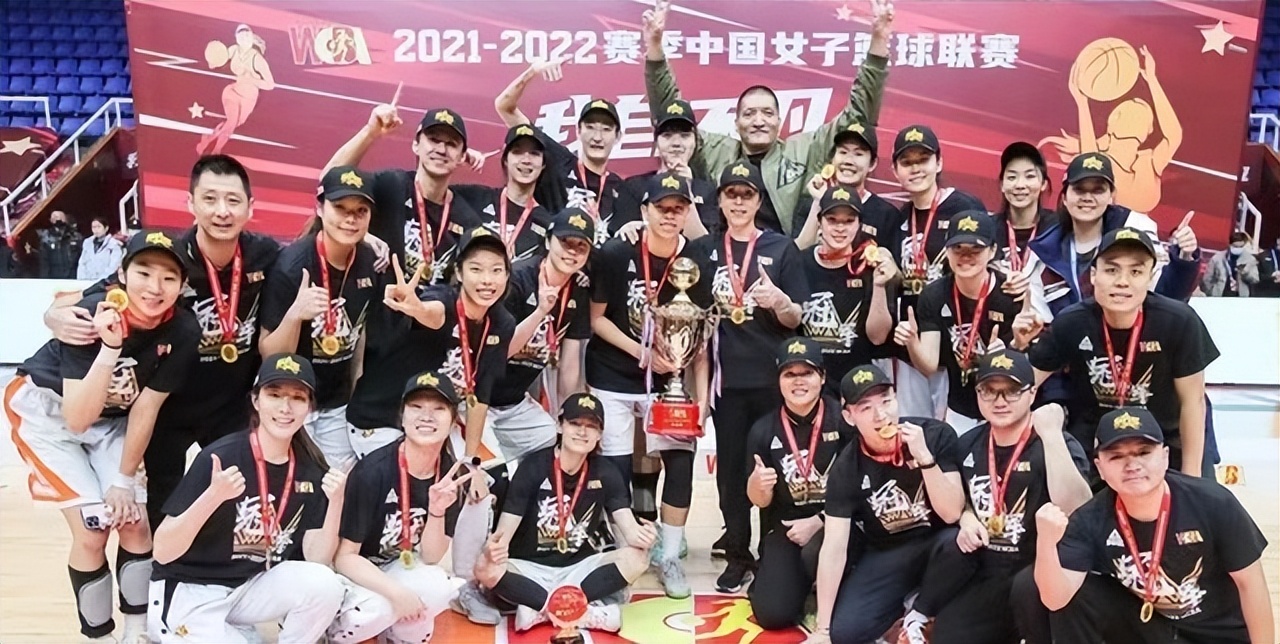 女篮颜值天花板李梦,女篮王思雨成长之路