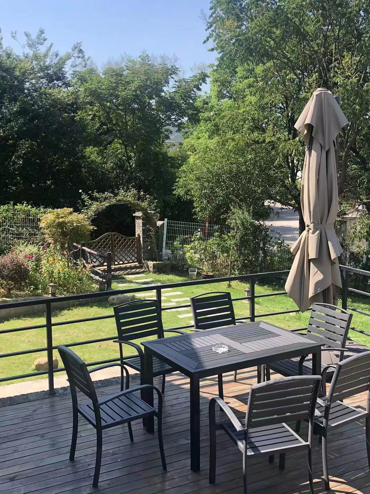 打卡老王雅墅山景房别墅！日式榻榻米沉浸山景风光中国的圣托里尼