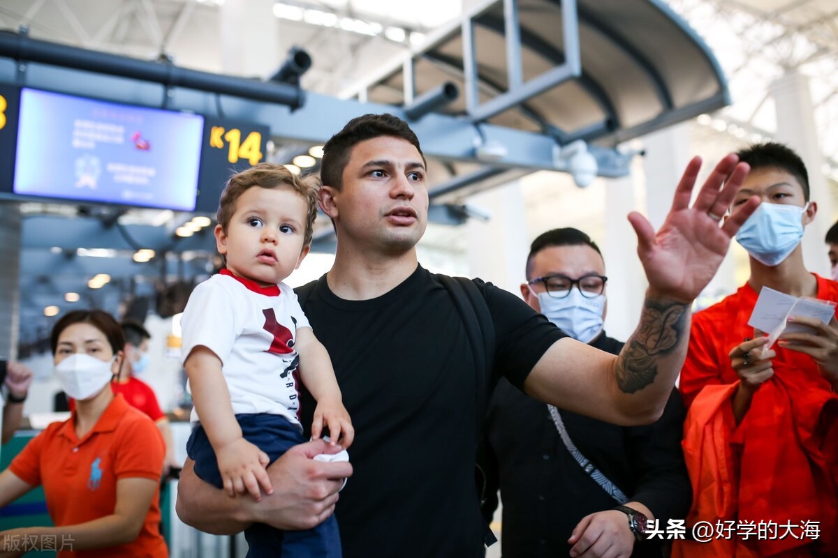 把梅西、大小罗、C罗等球星的精子收入到精子库会发生什么?