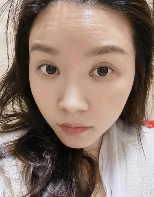 五官显老的女人怎么变年轻,什么样的女人容易显老