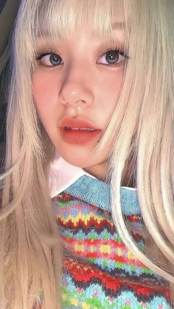 从人气垫底到拥有百万直拍的鬼马爱豆！她怎么变美的？