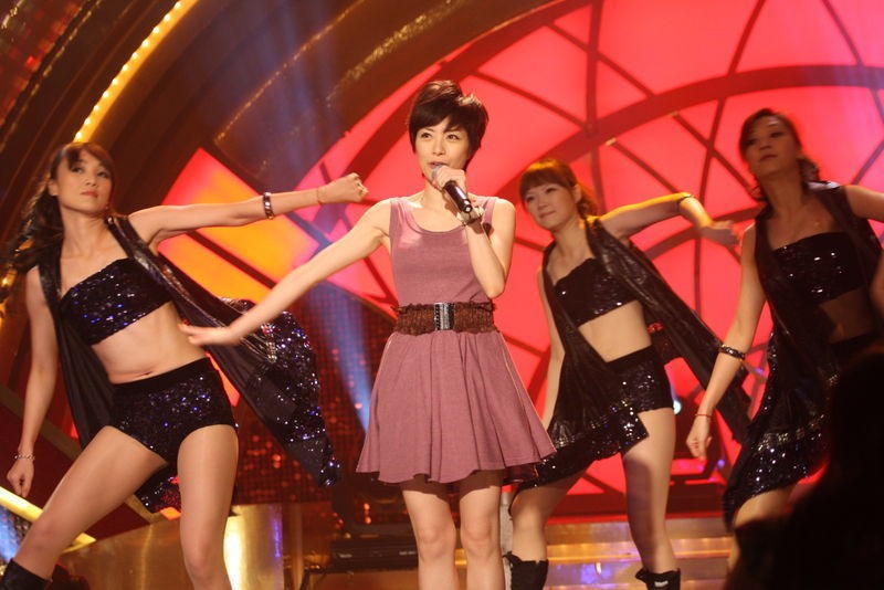 喜剧之王周星驰一口气看完,周星驰喜剧之王2细节