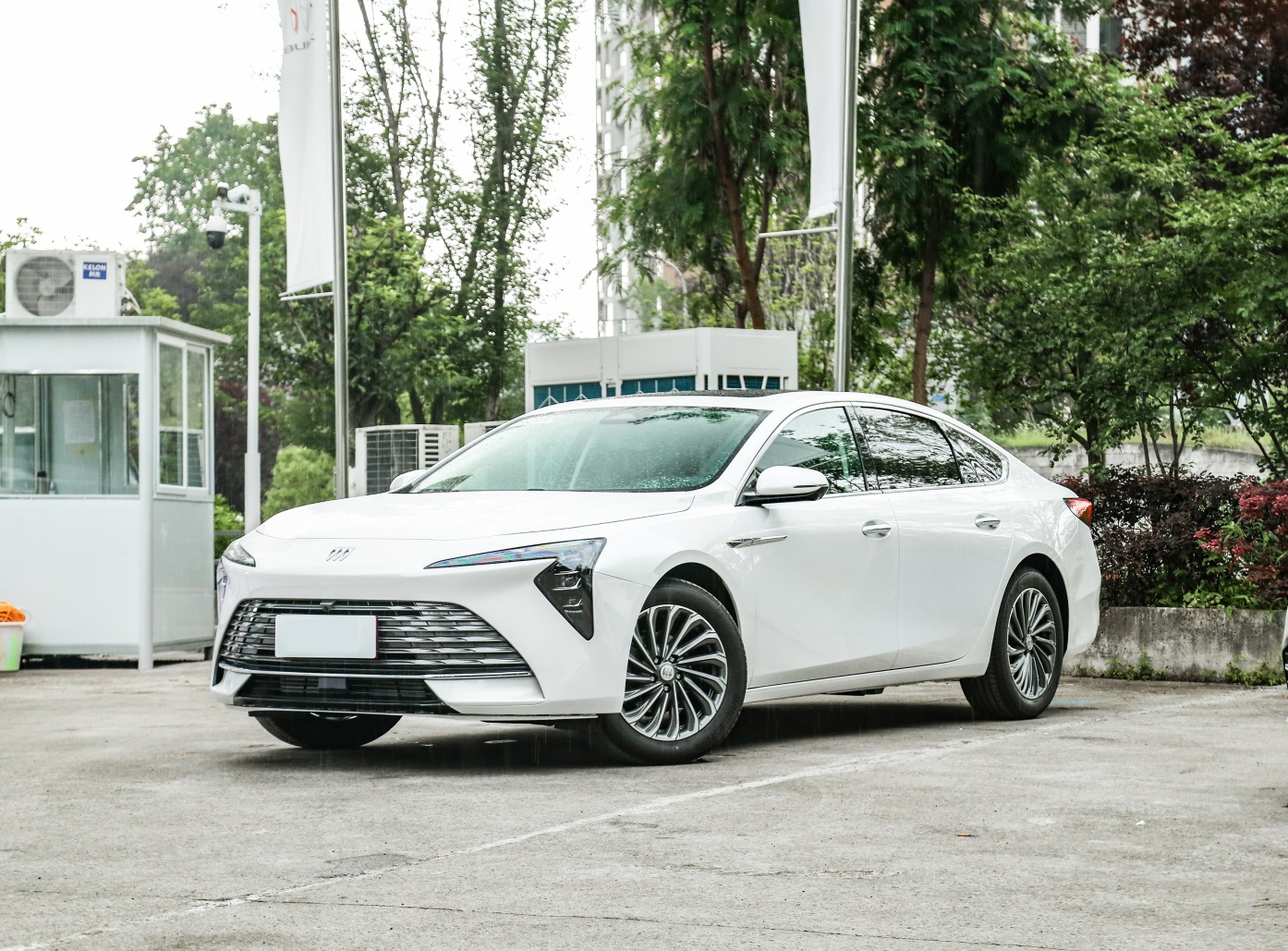 23款别克君越保值么,全新别克君越现在值得买吗