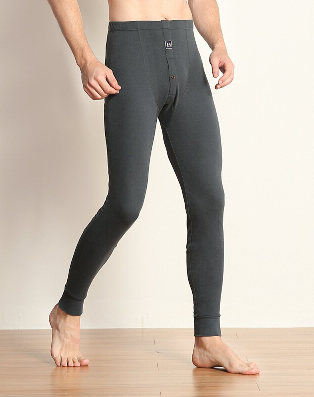 男士秋裤上的洞有什么用,男生的秋裤上为什么有个小洞洞