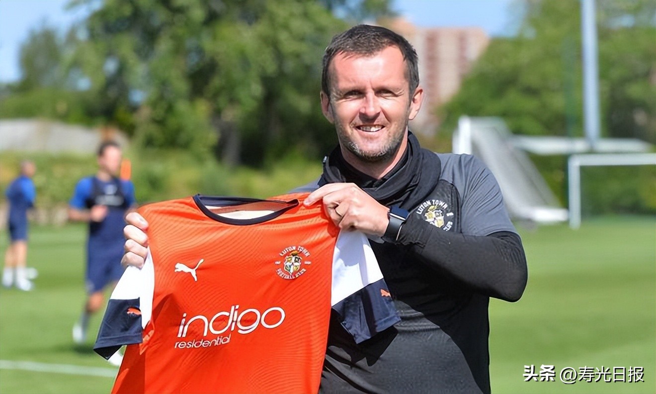 业余球队杀入八强,业余球队9人