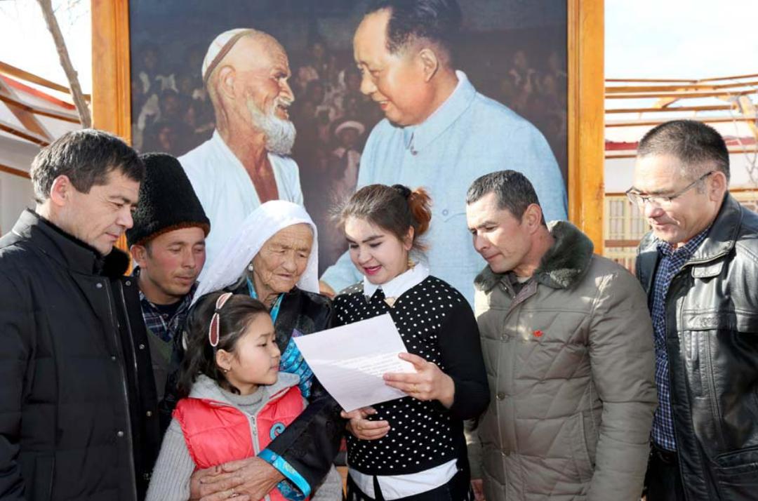 73岁高龄的库尔班：带百斤馕，骑毛驴从*疆新**去见毛主席，后来如何