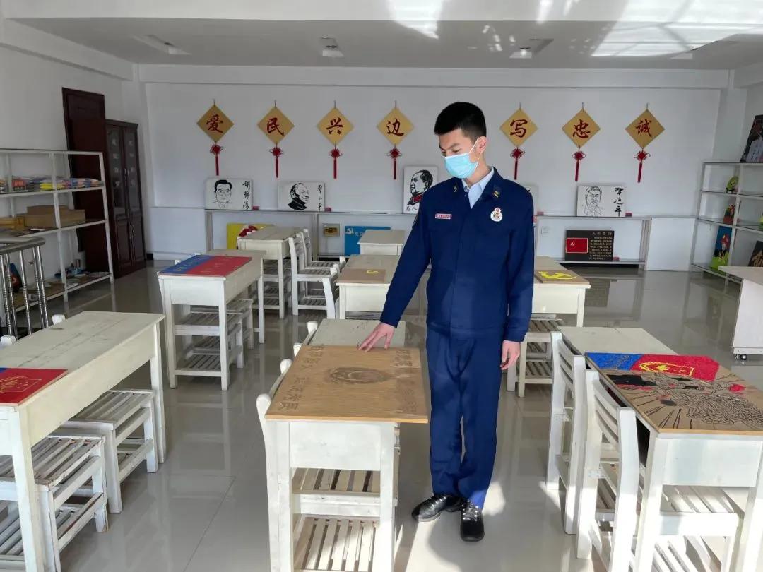 消防春节不打烊坚守一线保平安,消防员春节我在岗守护万家灯火