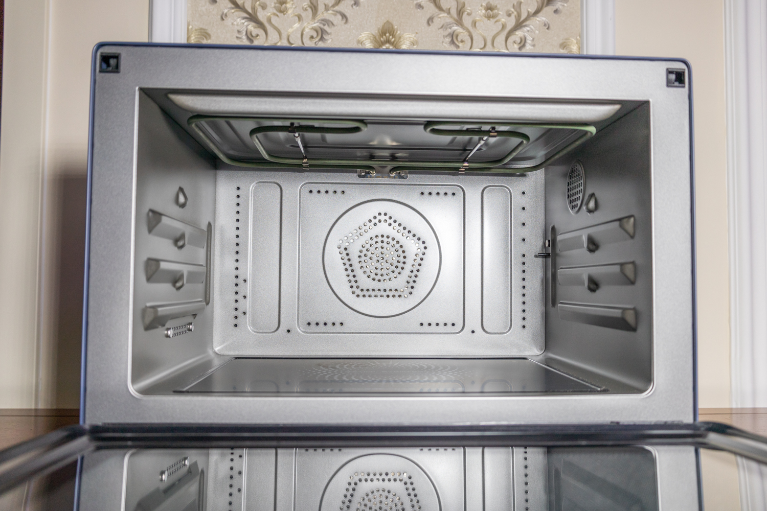 微蒸烤一体机东芝和松下哪款好,微蒸烤一体机东芝测评