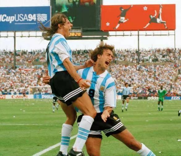 10年阿根廷世界杯七大前锋,潇洒飘逸的足球运动员