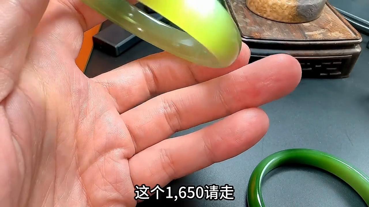 和田玉手镯俄料白玉手镯,玉手镯新疆和田玉羊脂白玉手镯