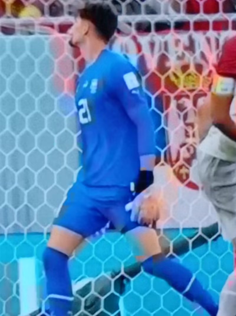 16场黄牌四张红牌的一场比赛,4张红牌16张黄牌哪场比赛