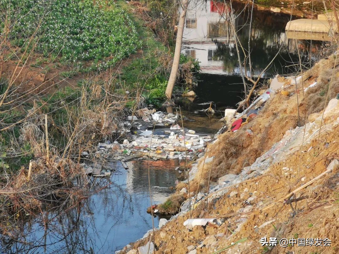 汉江沿线垃圾治理,湖北省老河口市汉江流域