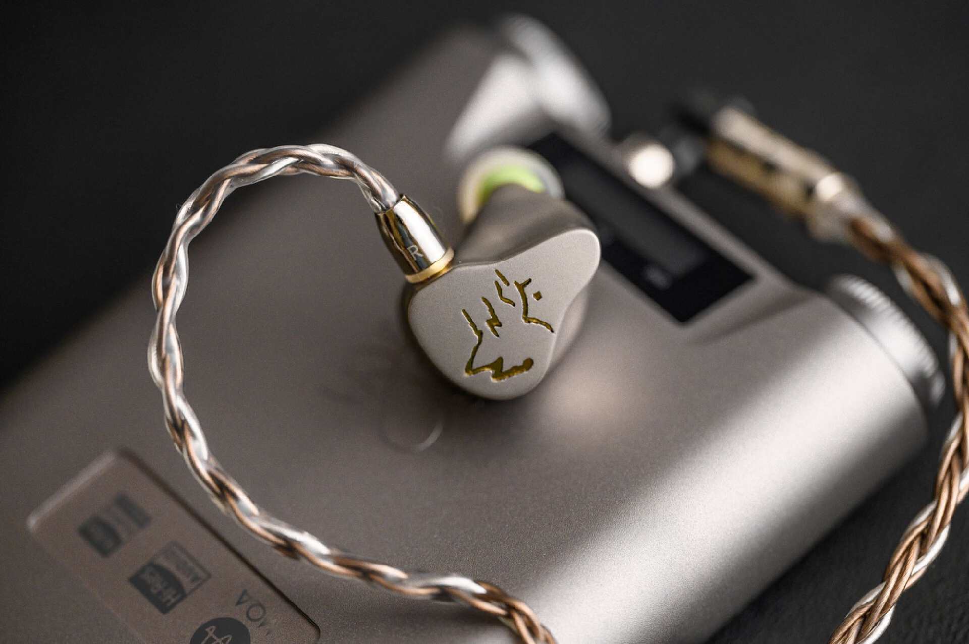 山灵h5与h7音质差别大吗,山灵h5和索尼zx505