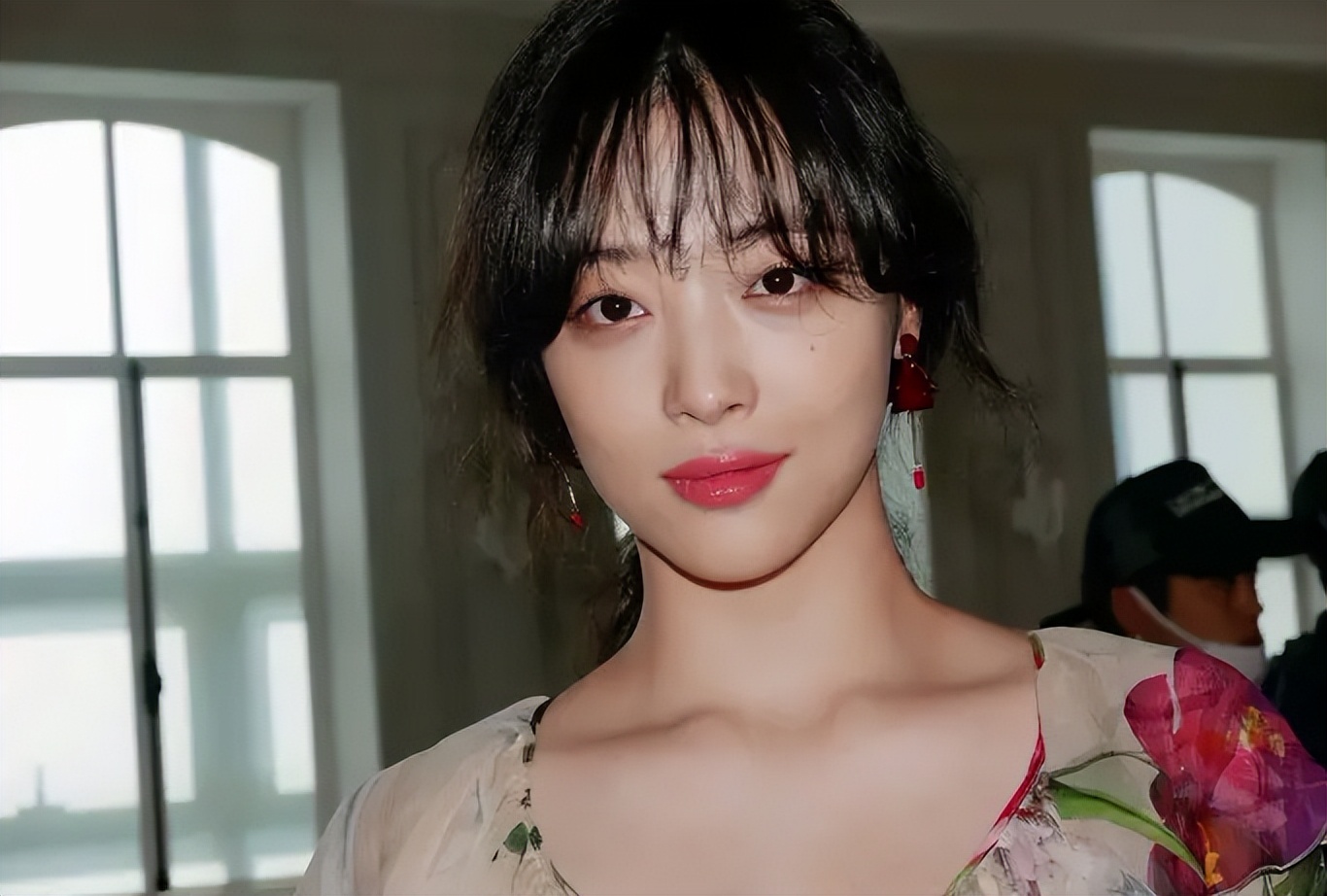 韩国张紫妍案：女星自杀遗书劲爆，总统下令彻查，为何草草结案？