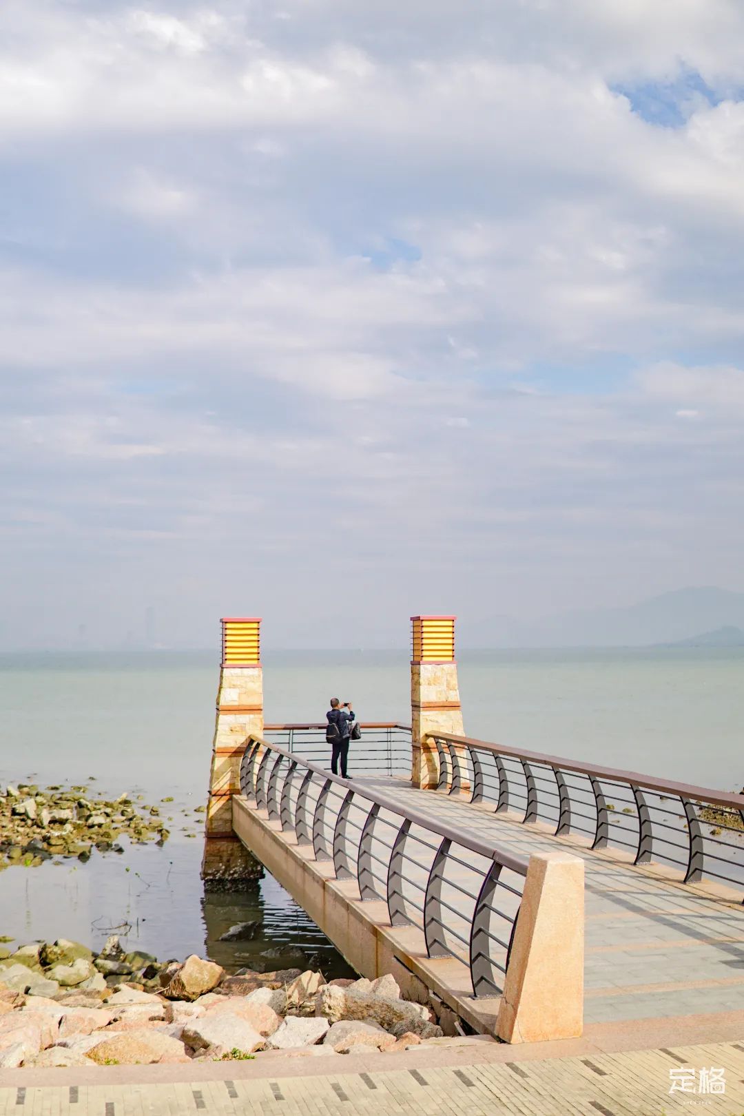 不输大小梅沙！深圳这片海太惊艳