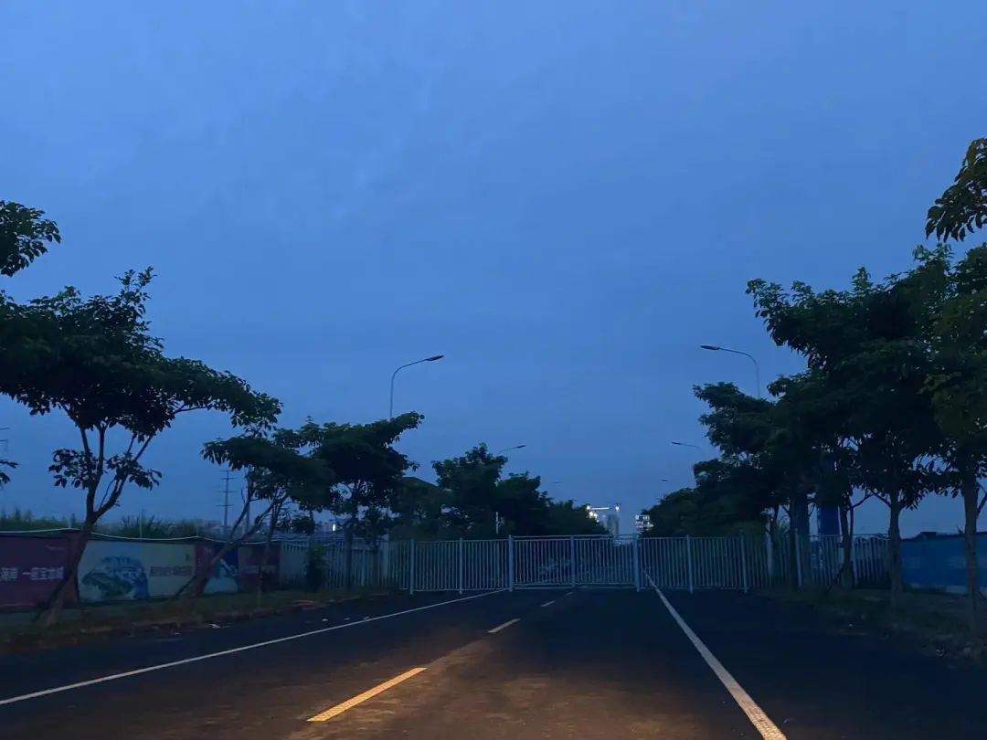 晚上探险吓了一跳,探房海口宝龙城