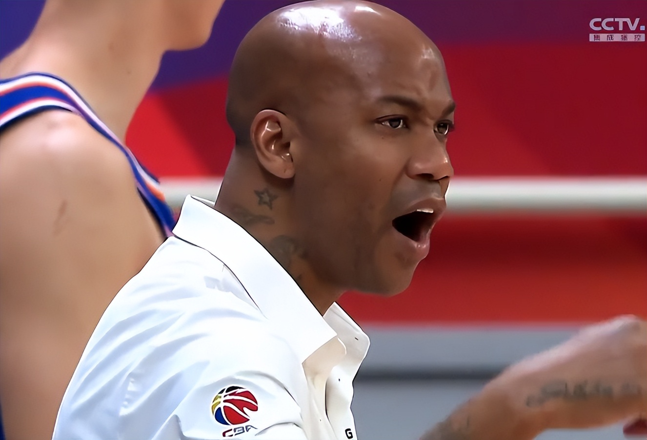 北控13分大逆转晋级八强,马布里末节30分逆转