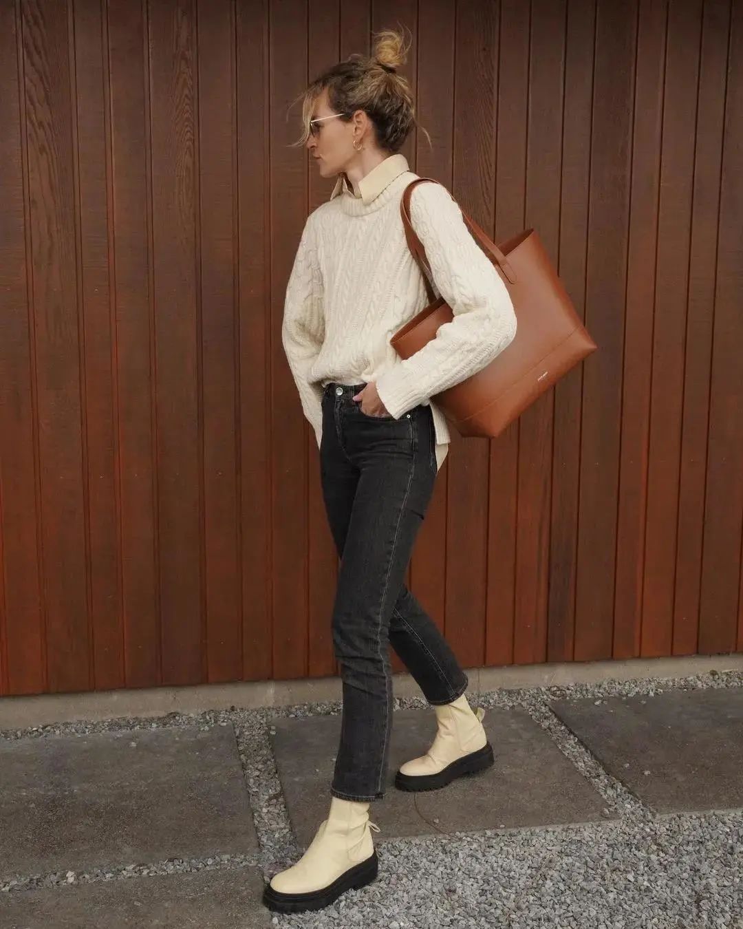 毛衣衬衫叠穿搭配什么裤子,冬天衬衫如何搭配毛衣