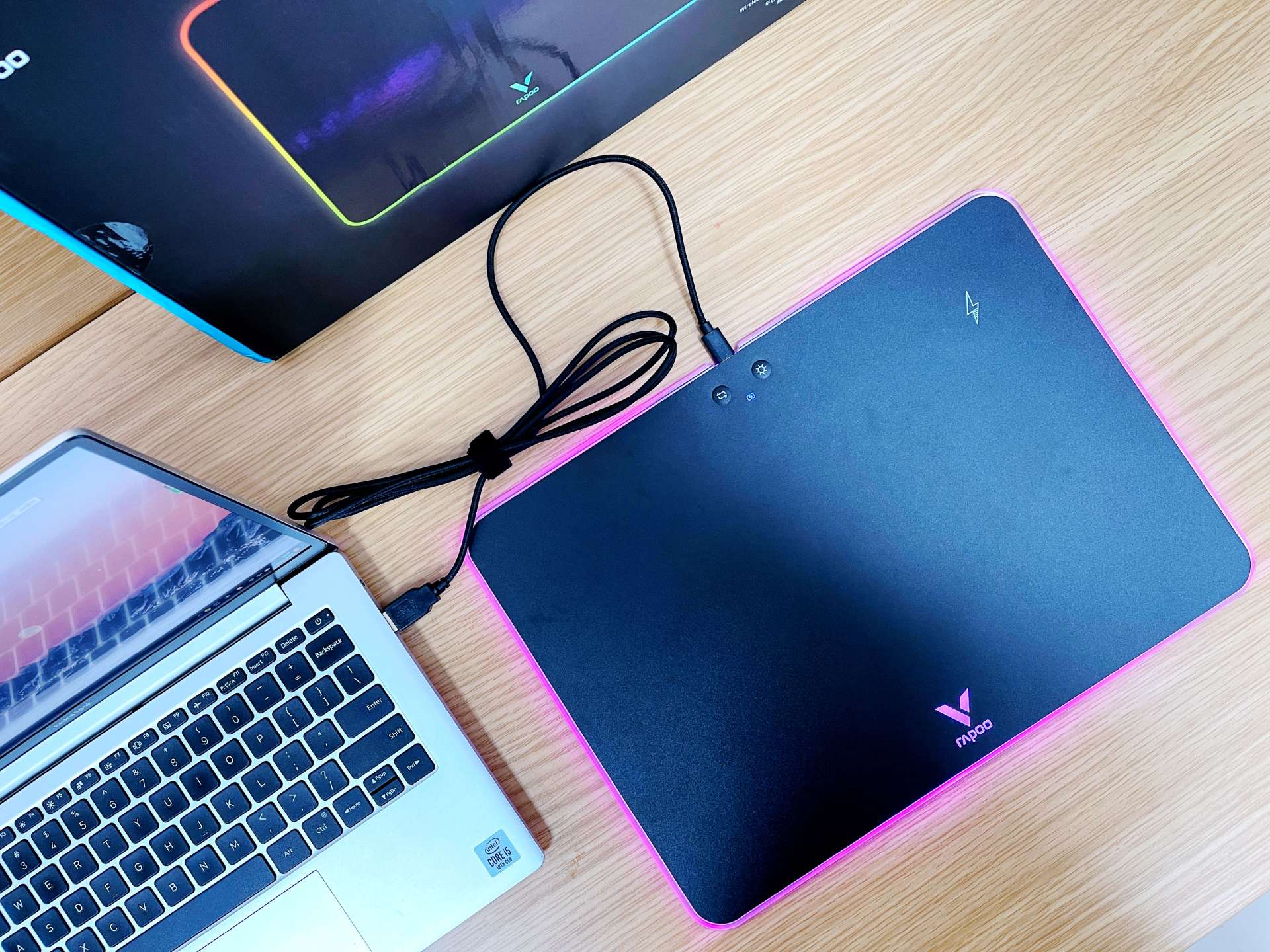 雷柏v1游戏鼠标好用吗,雷柏v10s鼠标垫