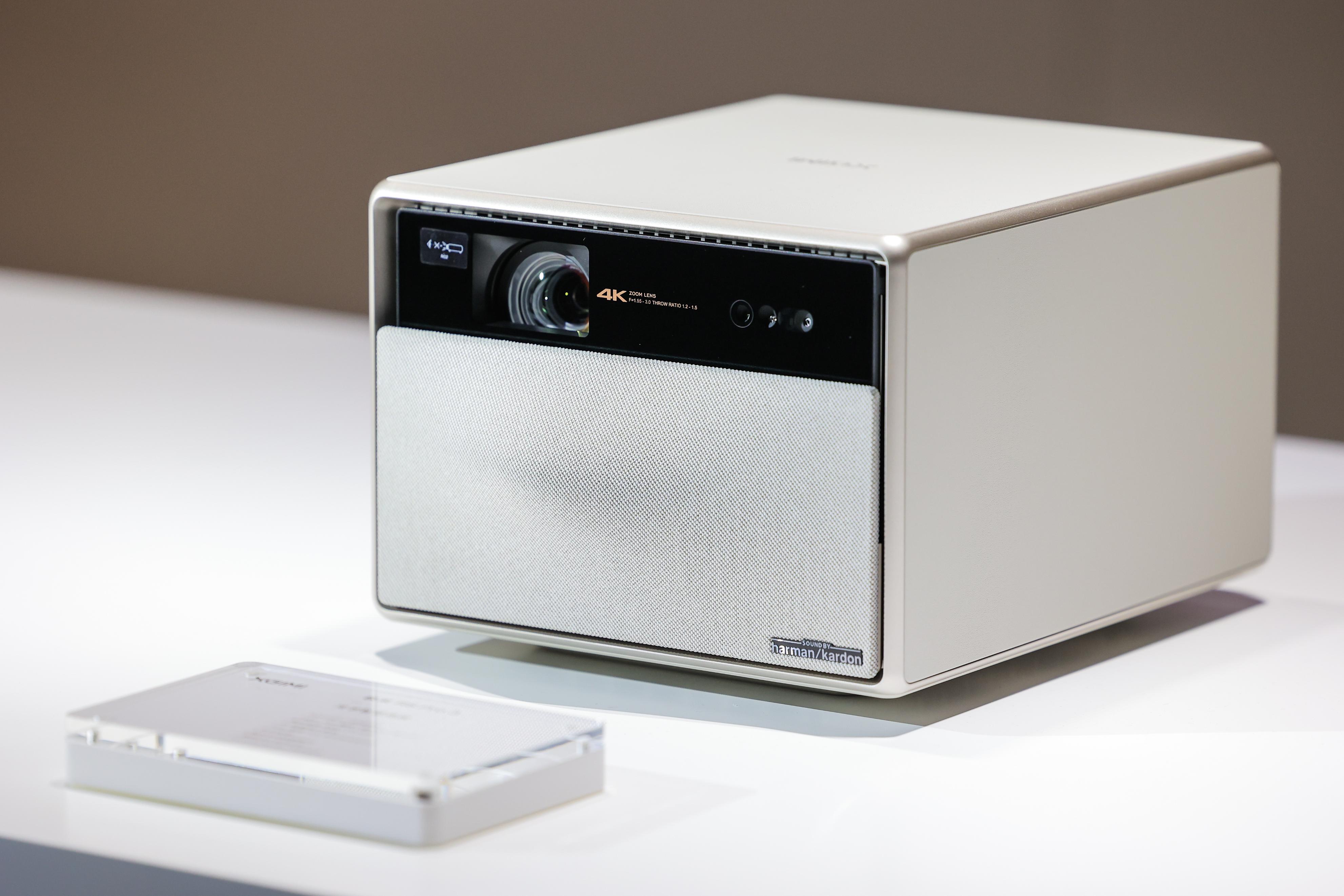 蓉创大调研①|成都打造全国一流的新型显示产业生态，企业如何持续领跑？