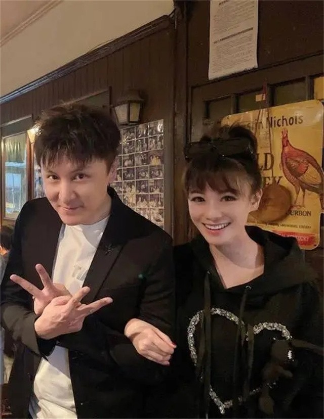 东方卫视万蒂妮,东方卫视主持人万蒂妮