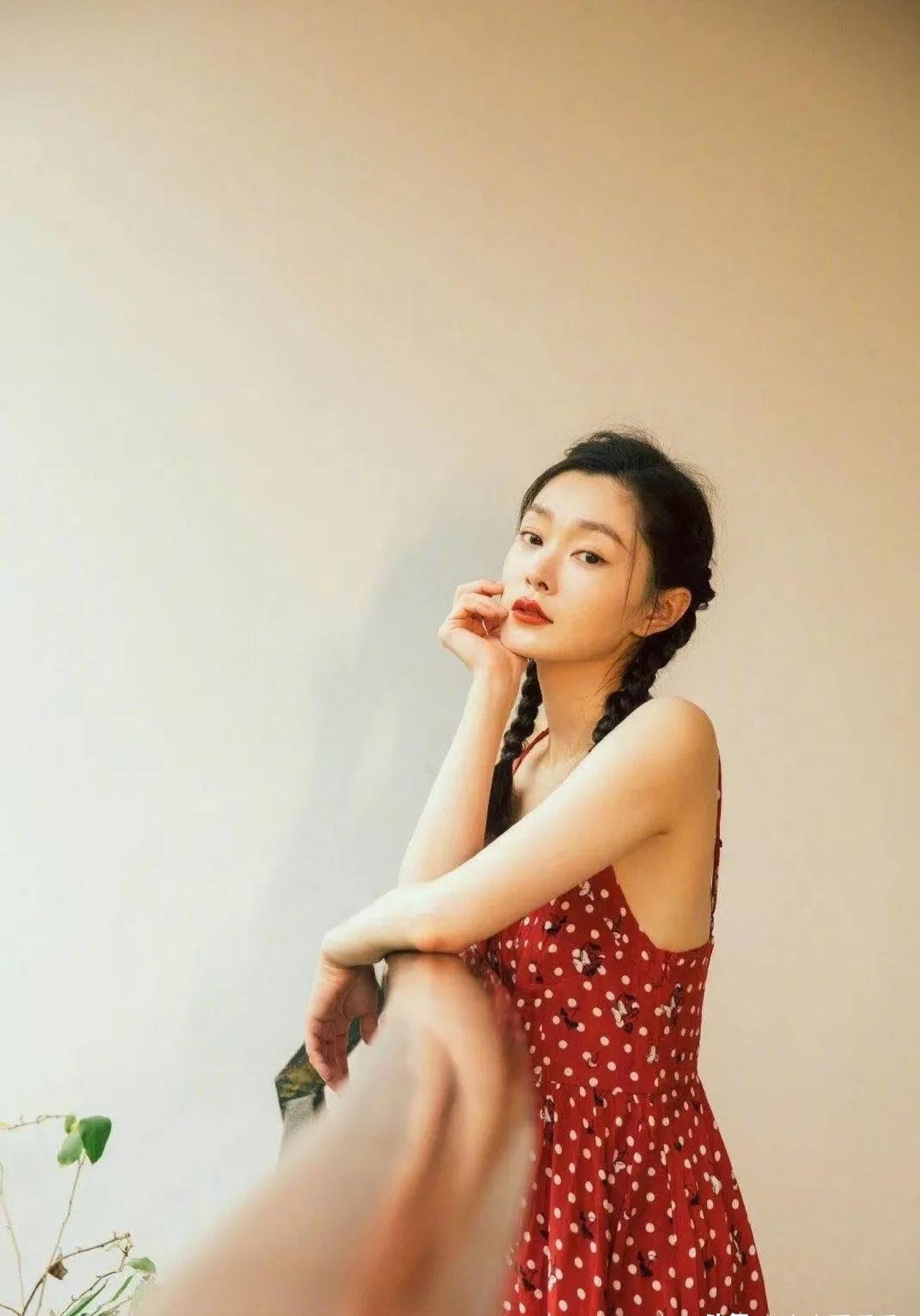 黑夜行者宋轶身材,宋轶机场露脐身材