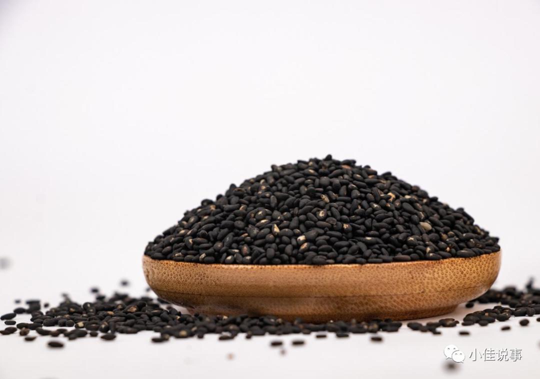 补上维生素b6和叶酸白发会转黑吗,缺乏什么维生素会出现白发