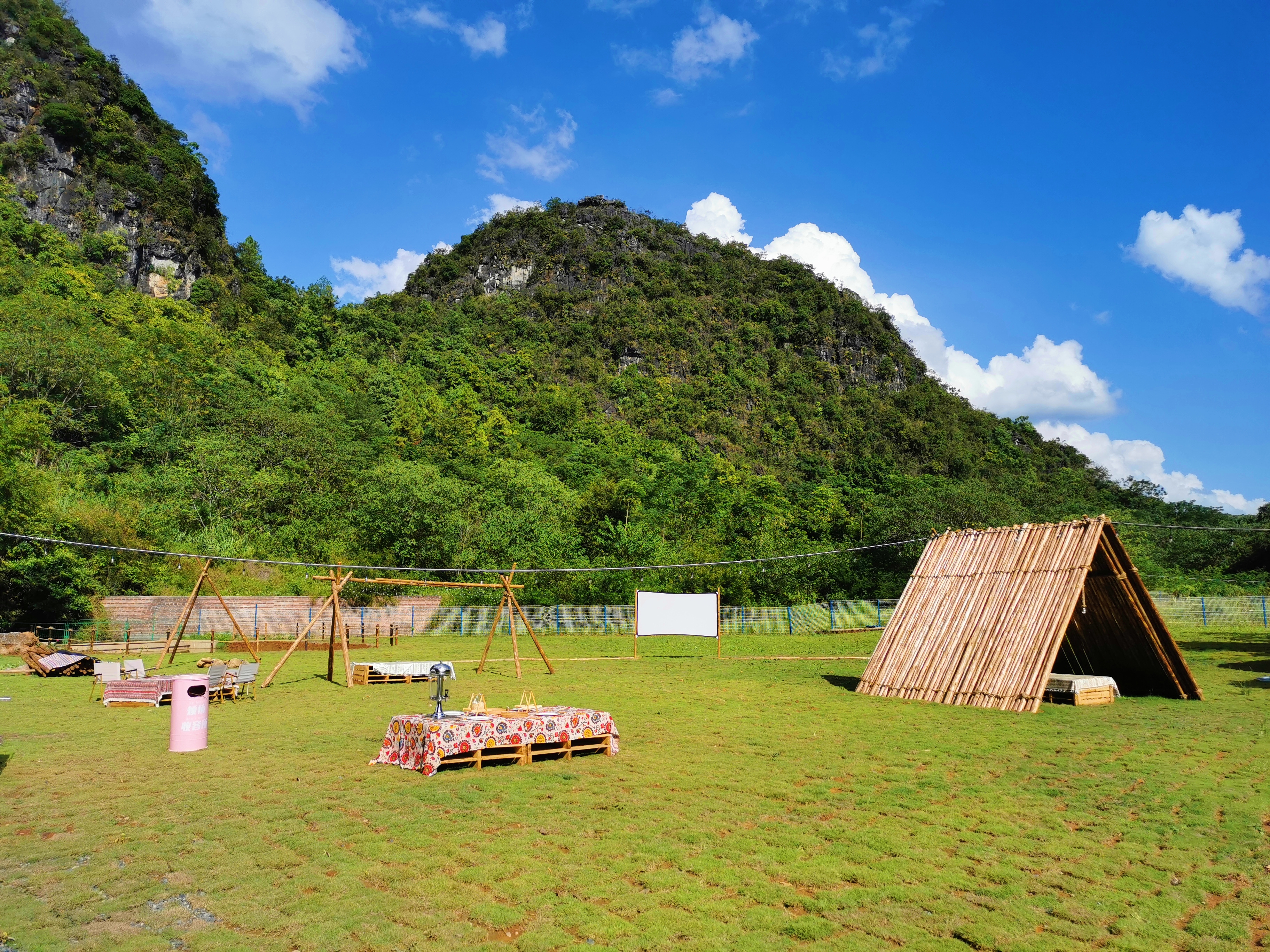 清远英德峰林晓镇精品露营地,清远英德湖畔野奢露营