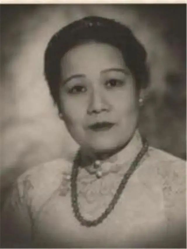 宋氏三姐妹宋霭龄大传,民国宋霭龄的一生故事