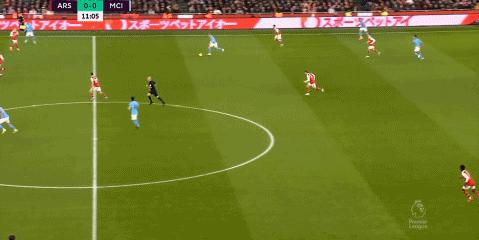 瓜迪奥拉输给穆里尼奥之后,曼城师徒对决