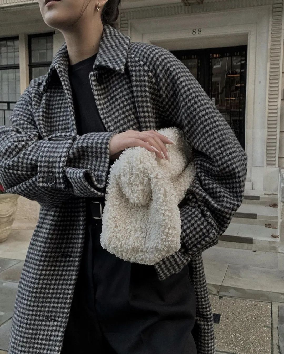 大毛毛的外套,大毛毛外套长款冬天