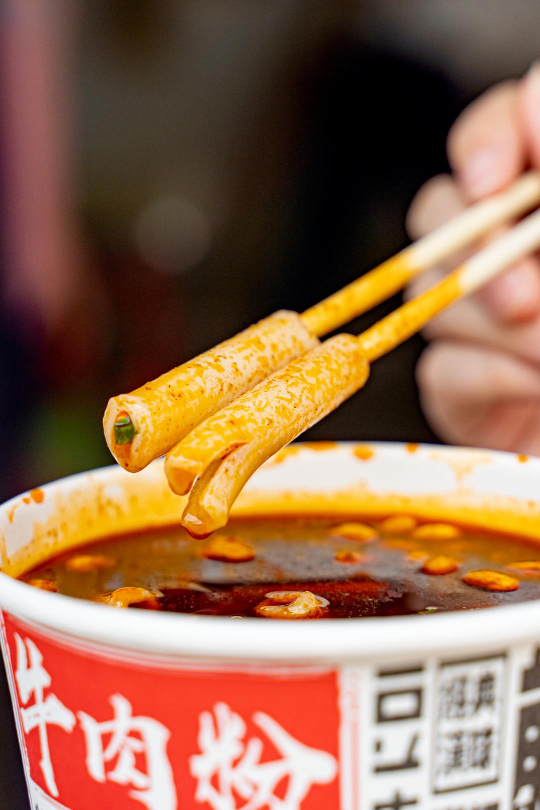 最惨的餐饮业现状,全国餐饮业倒闭数量和开店数量