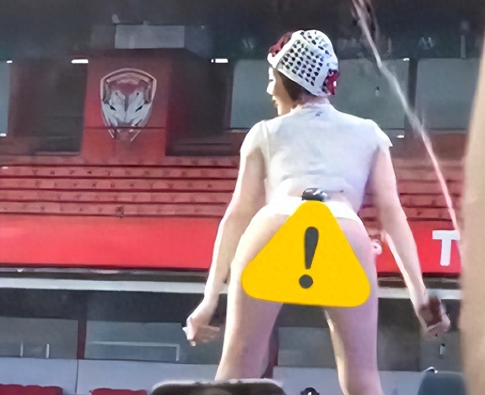 低腰超短装上衣,女低腰裤短上衣