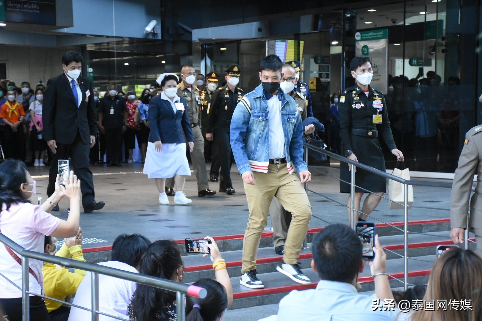 泰国提帮功王子最近的新闻,泰国提帮功王子最新视频