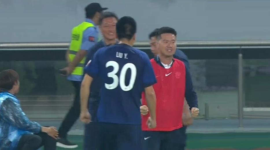 奇怪！中超“恒大二队”踢不出恒大霸气，媒体人：这是在做梦吗？