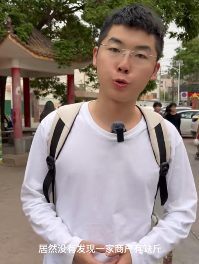 摆摊被摊贩威胁怎么办,学生摆摊时遭到商贩恐吓后续