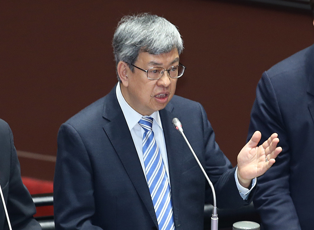 高端疫苗审查专家涉内线交易，台湾网友：该查蔡英文陈建仁陈时中