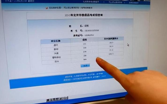 福建女孩高考364分，骗父母考了586分状告教育局，最终结果如何？