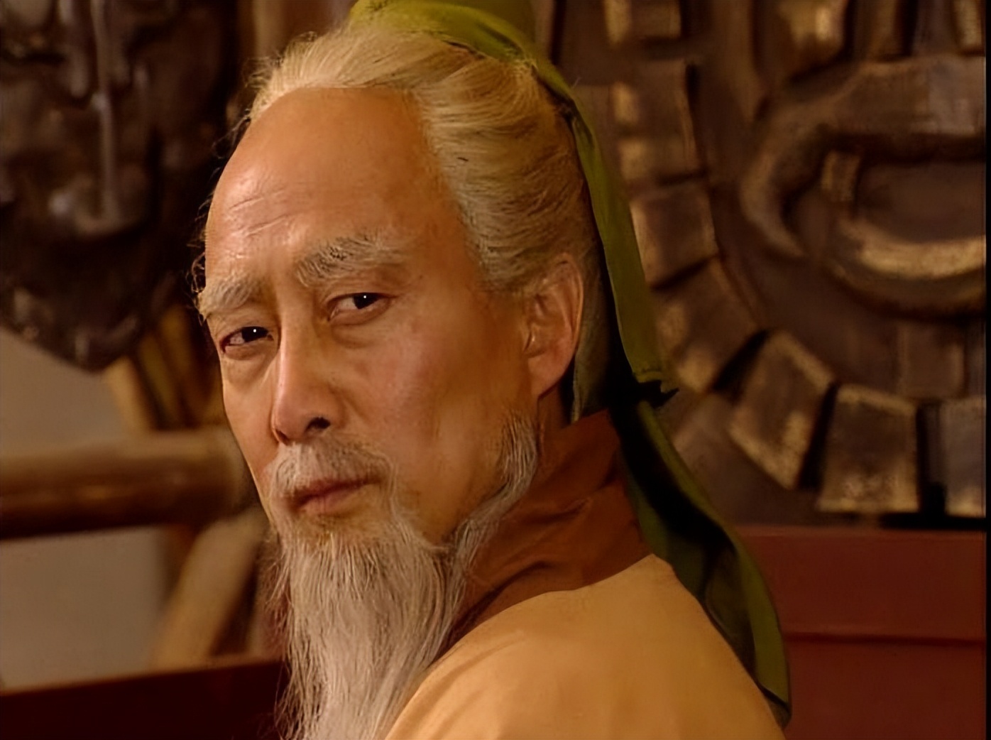 人的寿命长短看脚,寿命长不长看面相就知道