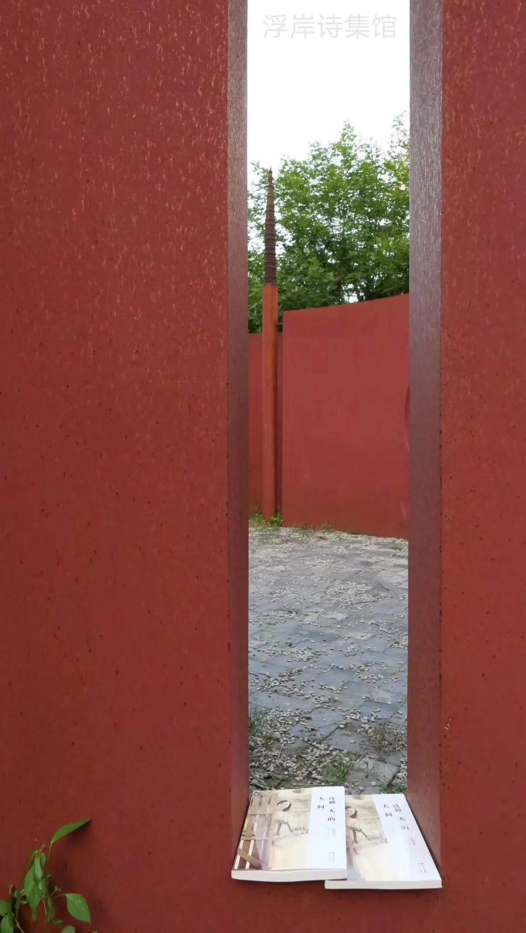 还有比著名女作家诗人胭脂茉莉妙笔下更有意境的新年吗？