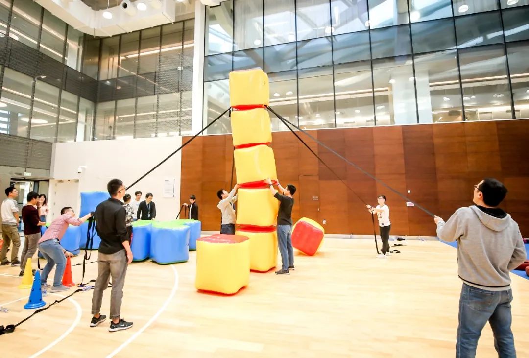 团建趣味飞机游戏怎么玩,趣游研学营