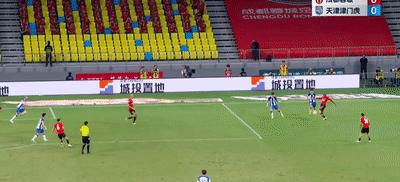 0-0，马宁争议判罚，进球被吹成都蓉城惜平津门虎，两队继续不败