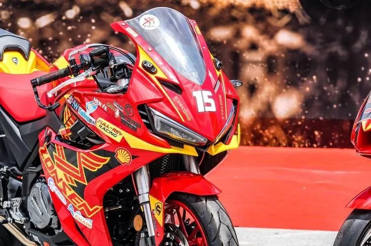 雅马哈yzf-r25测评老款,雅马哈推荐yzf-r6