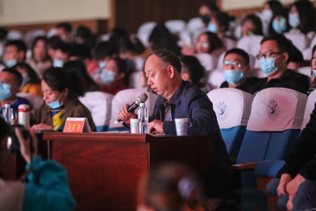 山西:大学教授突然去世,仅56岁,五天前公开露面,死因令人意外