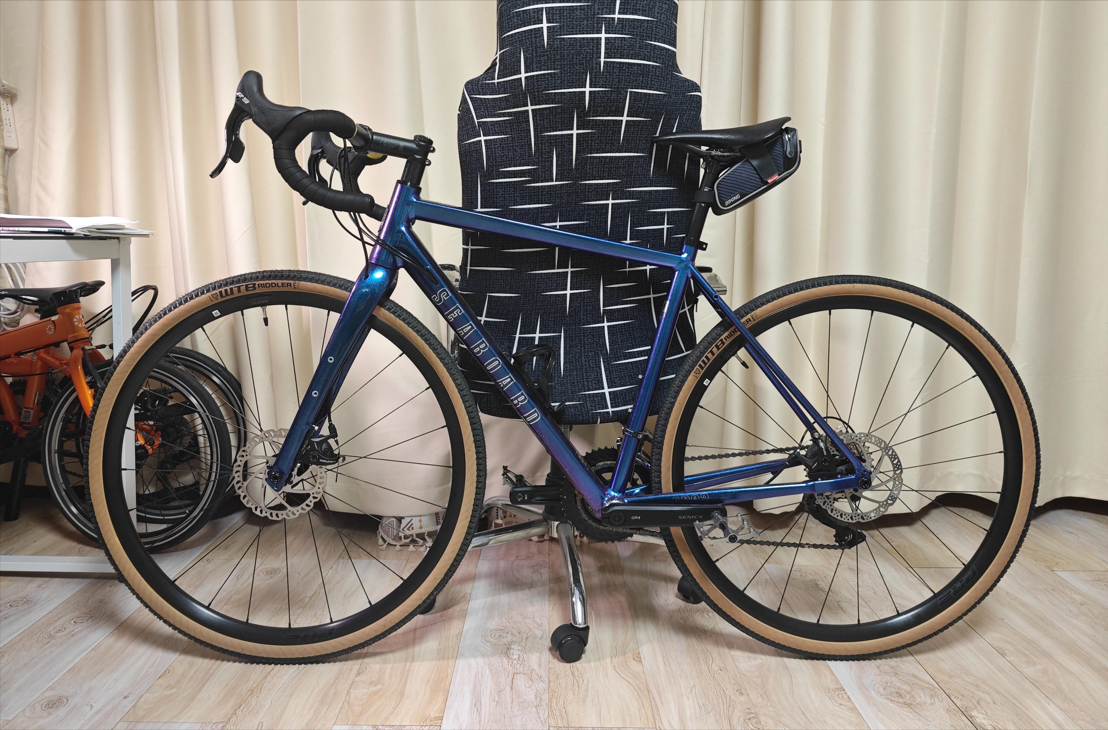 都是国产手机华为手机有何不同,国产岚图是第一吗