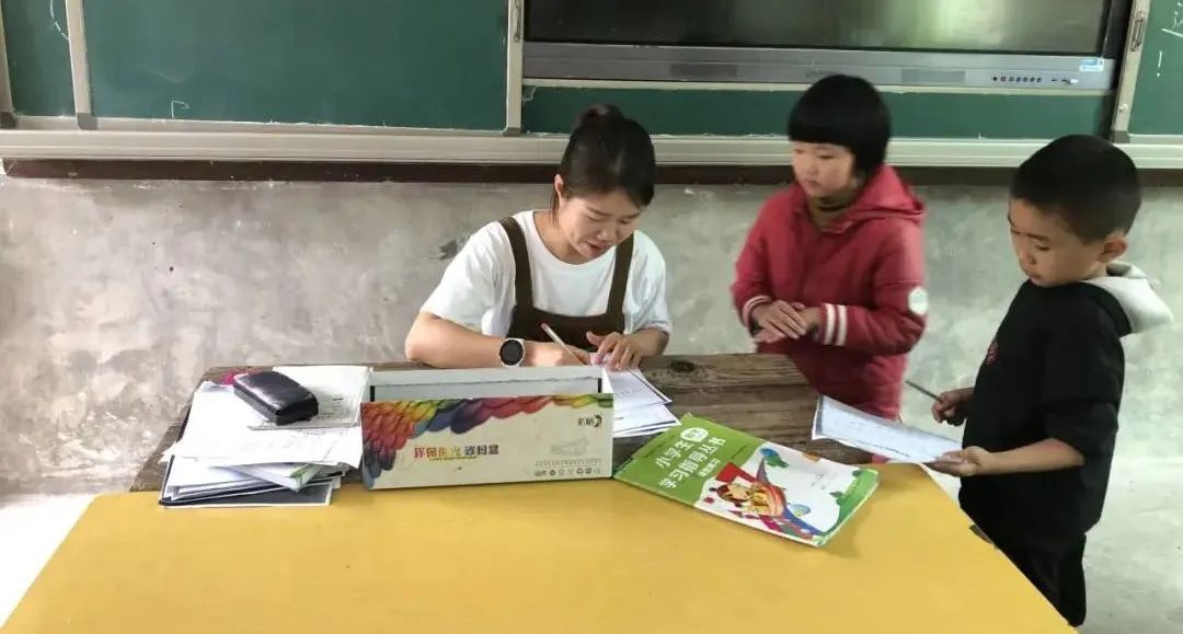 哈德教育|德爱公益俱乐部，用美食温暖孩子的心灵