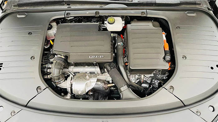 比亚迪宋plusdmi和汉dm买哪个,比亚迪汉dm-p顶配跟中配的区别