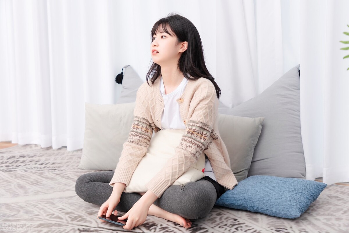 到底要不要主动联系相亲对象,相亲对象每次都是我主动联系她