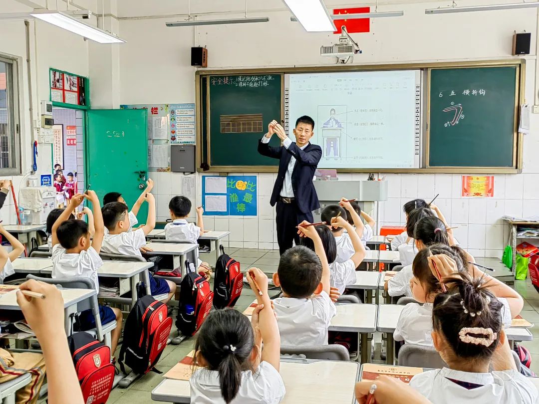 选择石碣四海学校！报读一年级和七年级学生6月4日开始网上填报志愿！