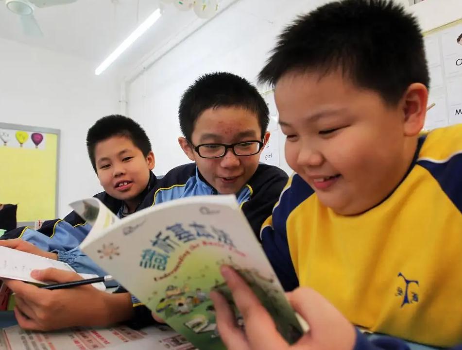 江南布衣童装再现诡异画风,江南布衣童装事件对中国的影响